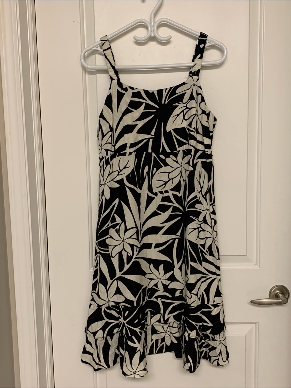 Puanani RJC Floral Sundress Dress L Black White Tiered Ruffle Hem Rayon Hawaii